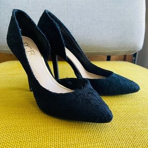 BCBG Paris black textured 4inch heels US 9